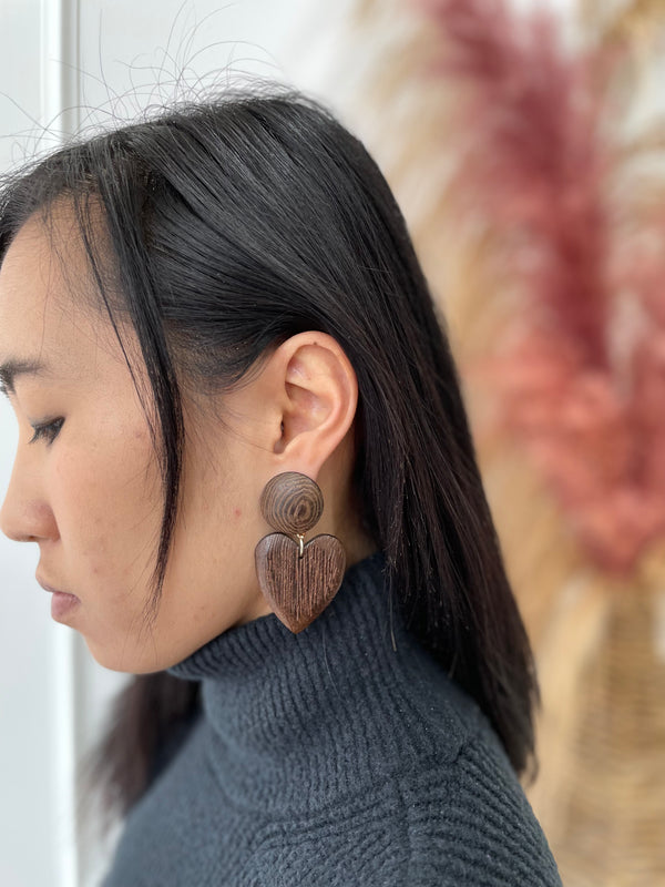 Wood Heart earrings - Brown